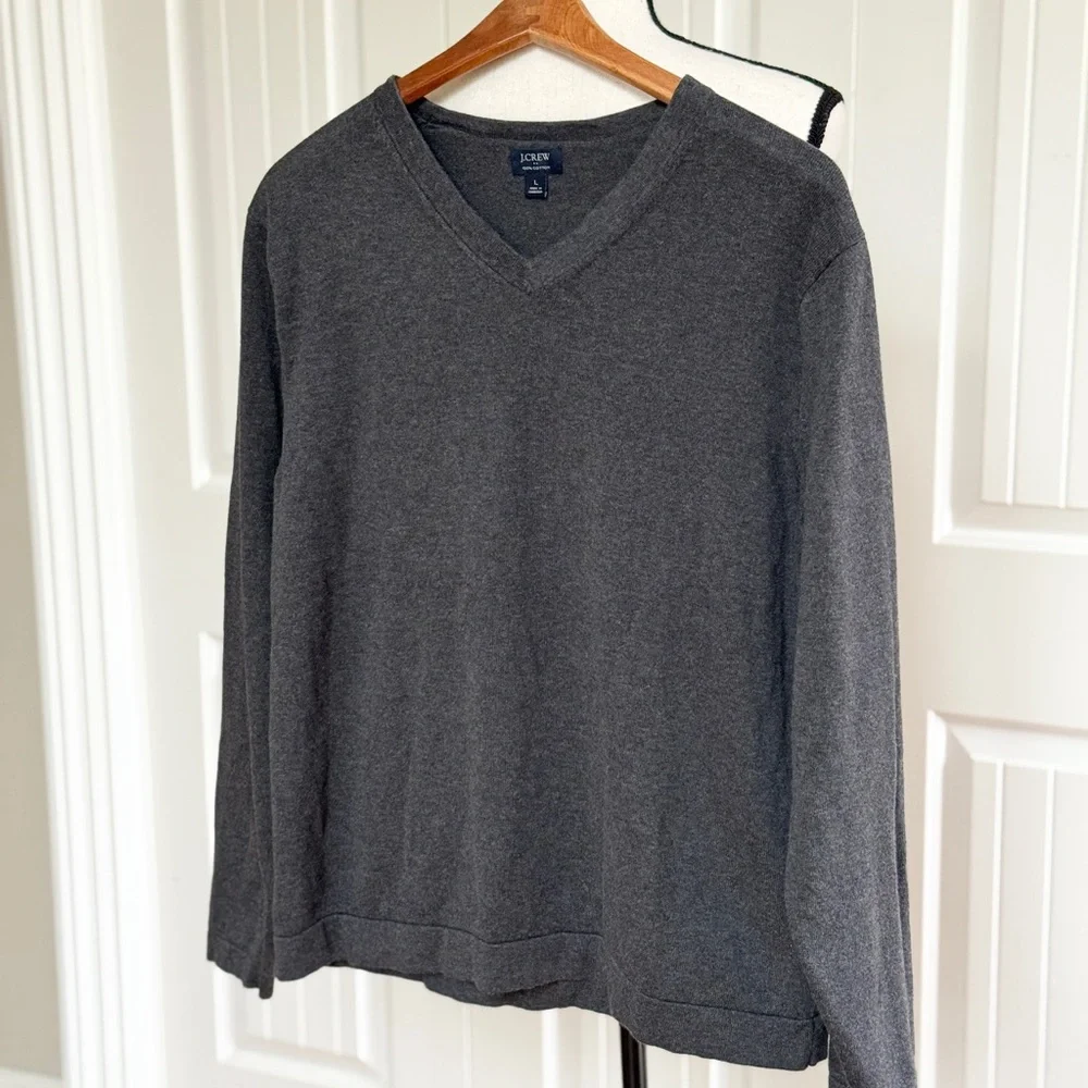 J. Crew Men’s V-Neck Sweater Size Large Charcoal Gray Minimalist Essential